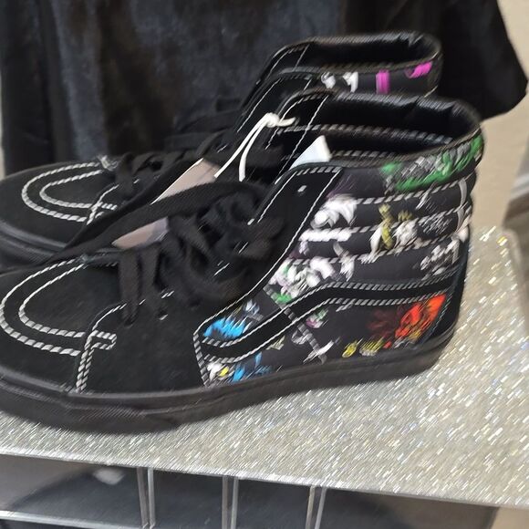 Vans X Disney Villians SK8-Hi Sneaker - Picture 9 of 12